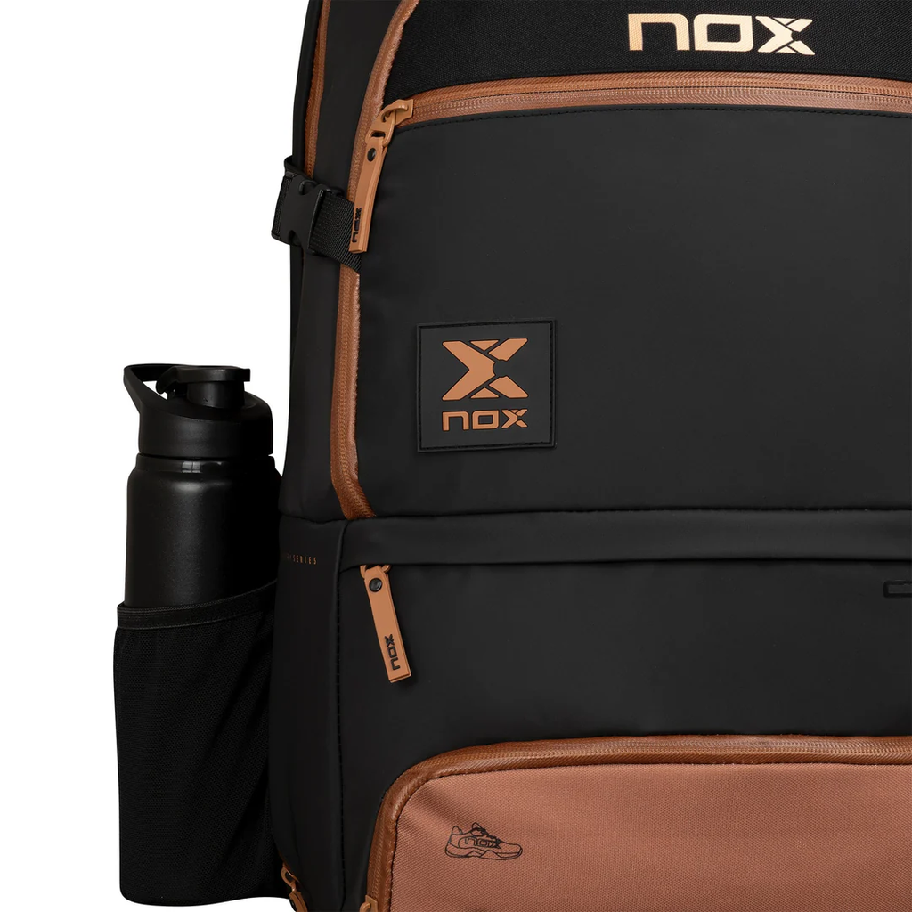 mochila-luxury-open-series-negromarron-mocopenblbr-8436603198059-848147.jpg.webp