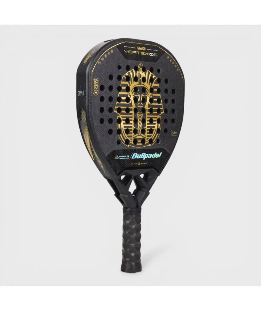pala-bullpadel-vertex-05-geo-newgiza (2).webp