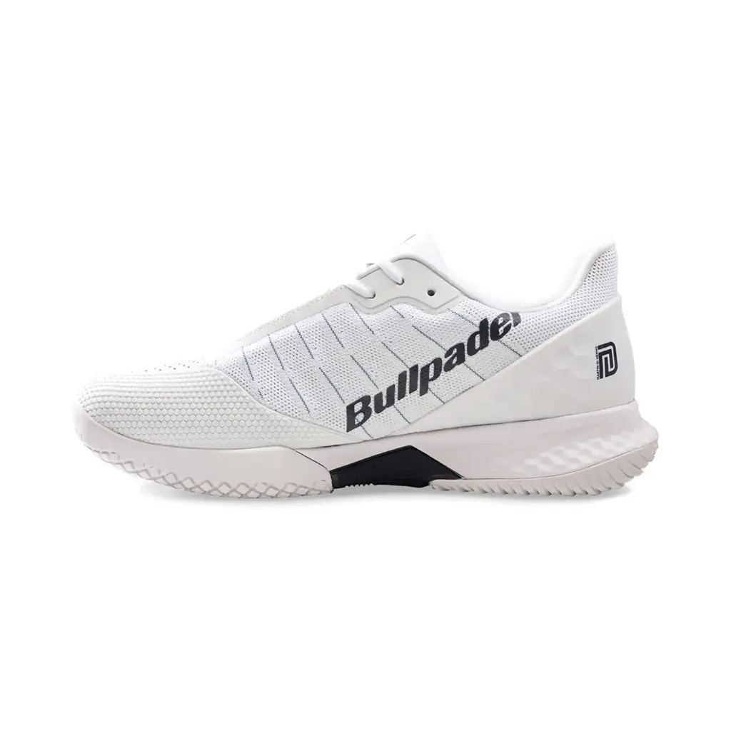 121507-zapatillas-bullpadel-xplo-vibram-26v-dc95012000-blanco-1500x1500-3.webp
