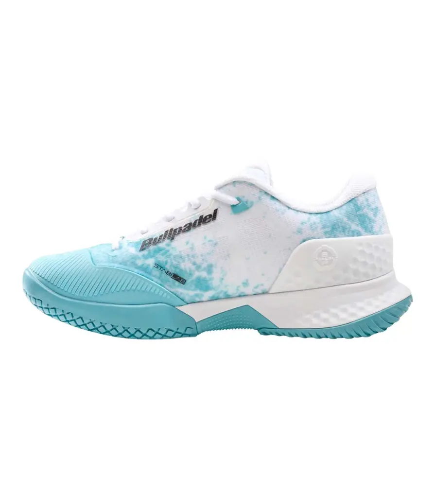 zapatillas-bullpadel-pearl-vibram-26v-azul-celeste (1).webp