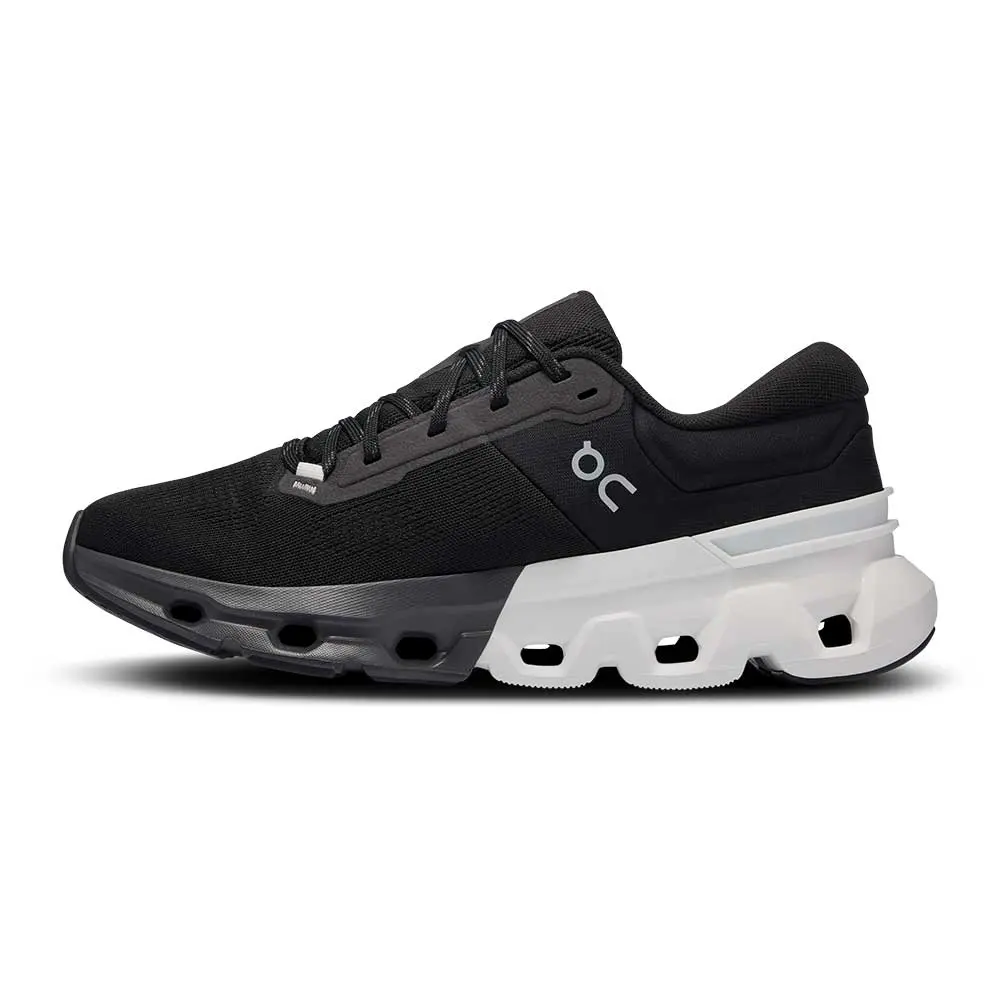Medium-PNG-3ME30010299-cloudflyer_5-fw24-black_white-m-g4.webp