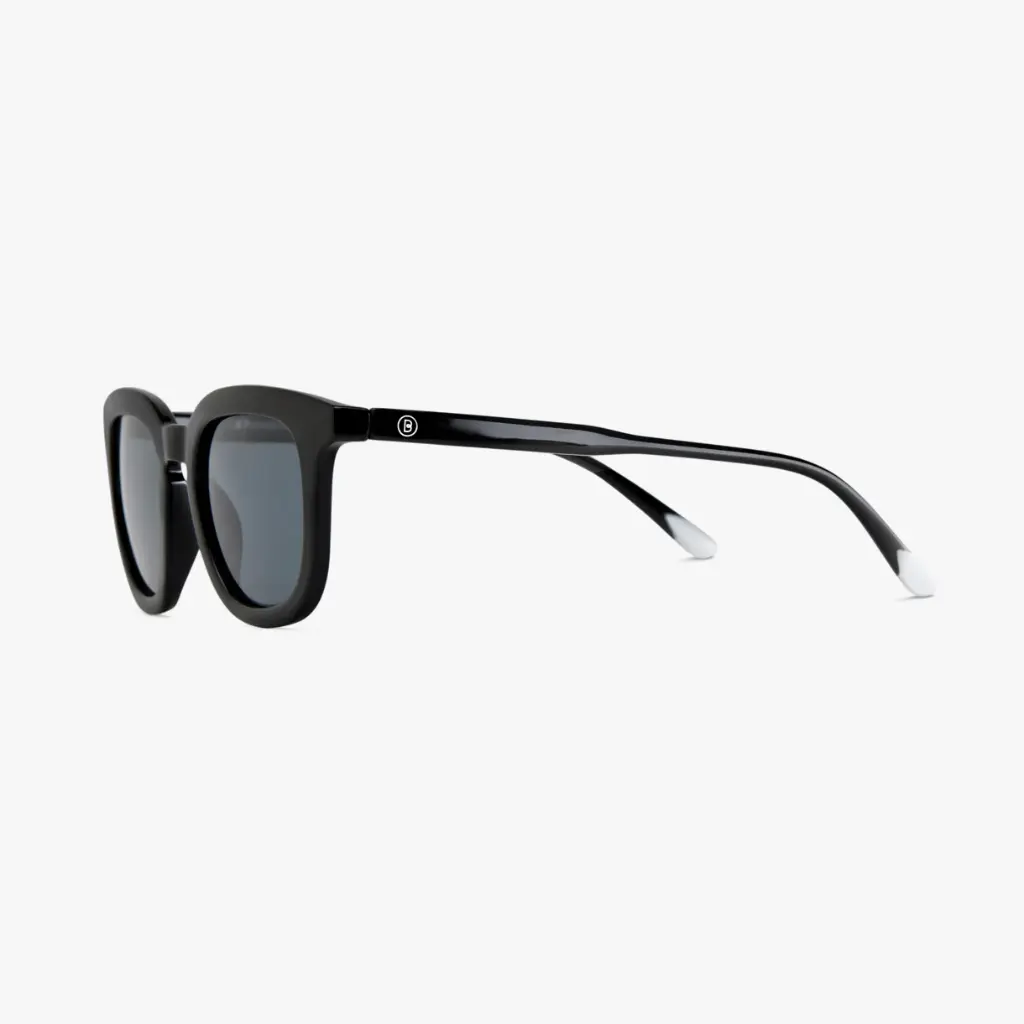 OsterbroGlossy-BlackNoir_Side_2048x.webp